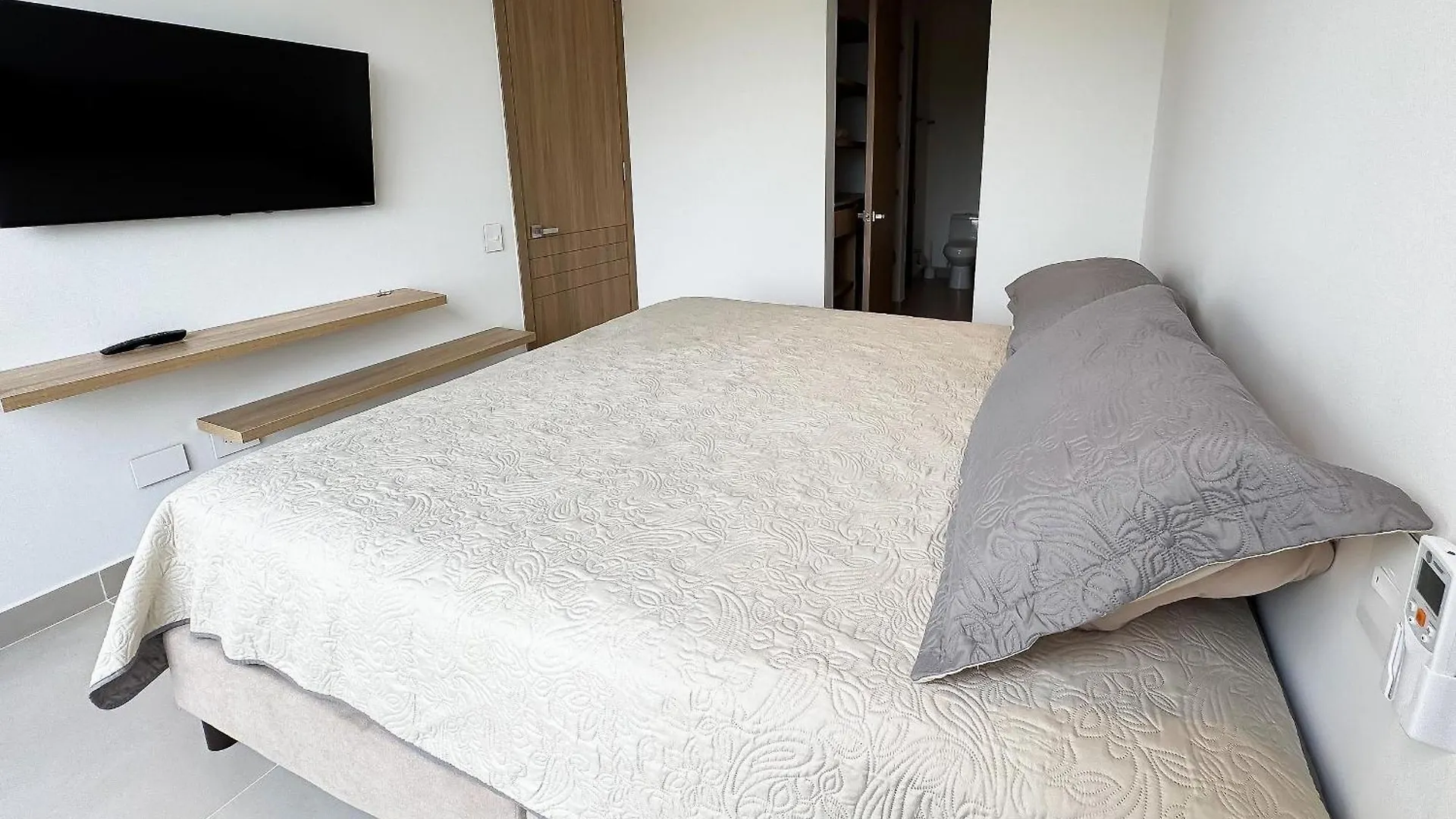 Apartamento En Baia Kristal Con Vista Campestre Cartagena