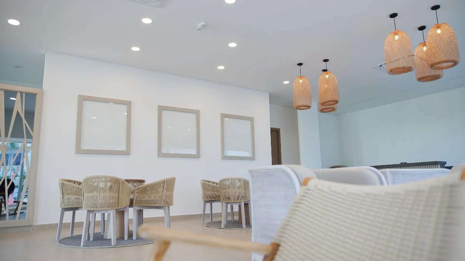 Apartamento En Baia Kristal Con Vista Campestre Cartagena