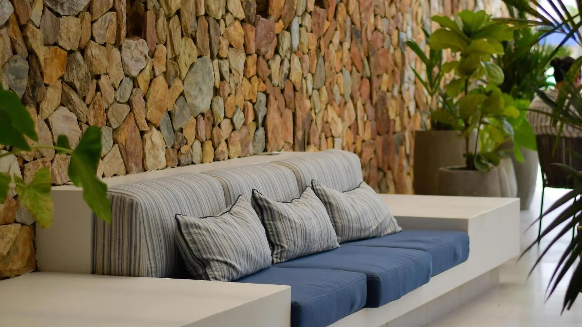 Apartamento En Baia Kristal Con Vista Campestre Cartagena